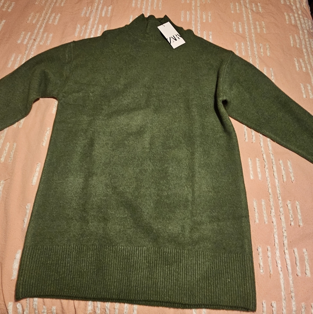 Zara Green Long Sleeve Dress